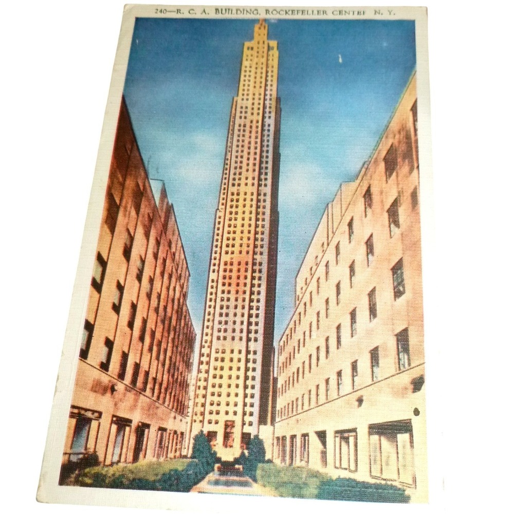 Vintage 1937 RCA Building Rockefeller Center NYC Linen Postcard Manhattan 240-R